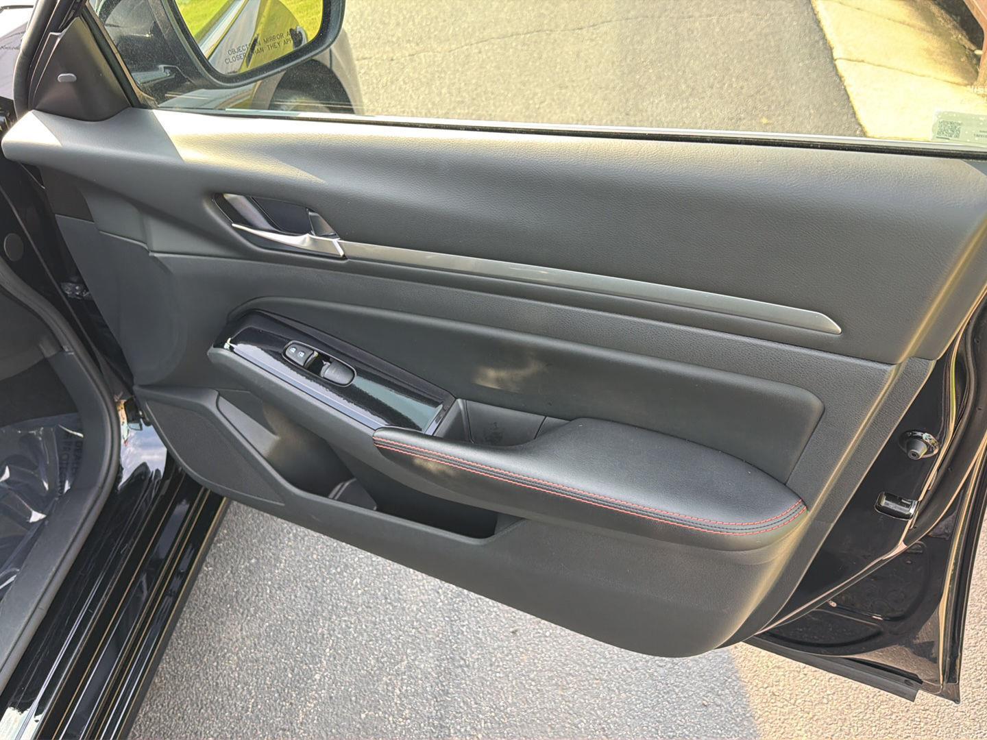 Used 2024 Nissan Altima Sedan