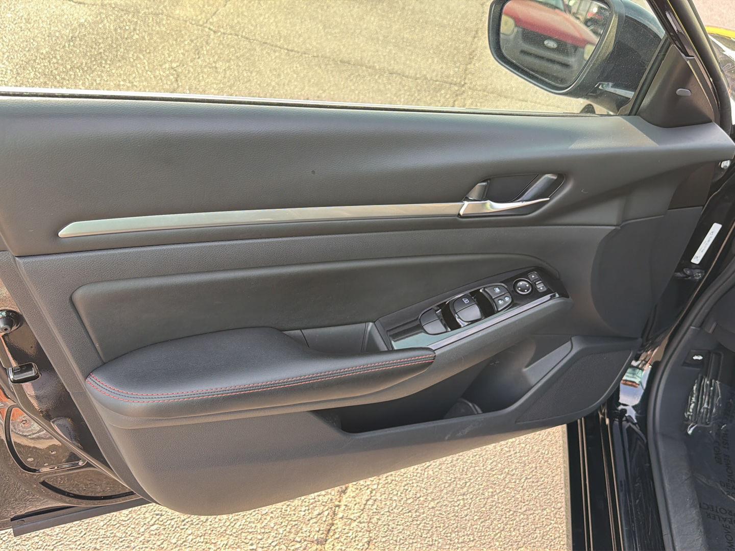 Used 2024 Nissan Altima Sedan