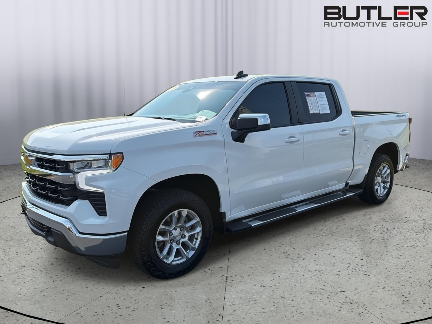 Summit White 2025 Chevrolet Silverado 1500 Pickup Truck Four-Wheel Drive Automatic