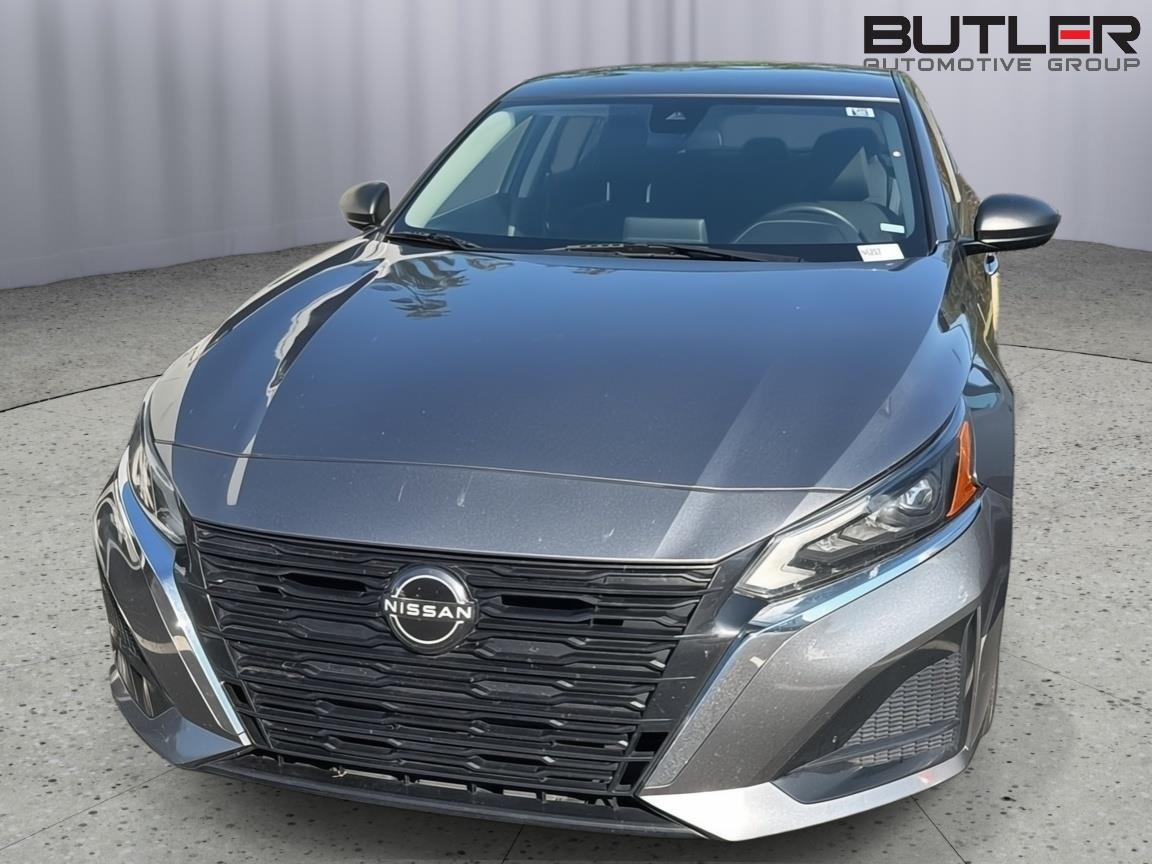 Used 2024 Nissan Altima Sedan