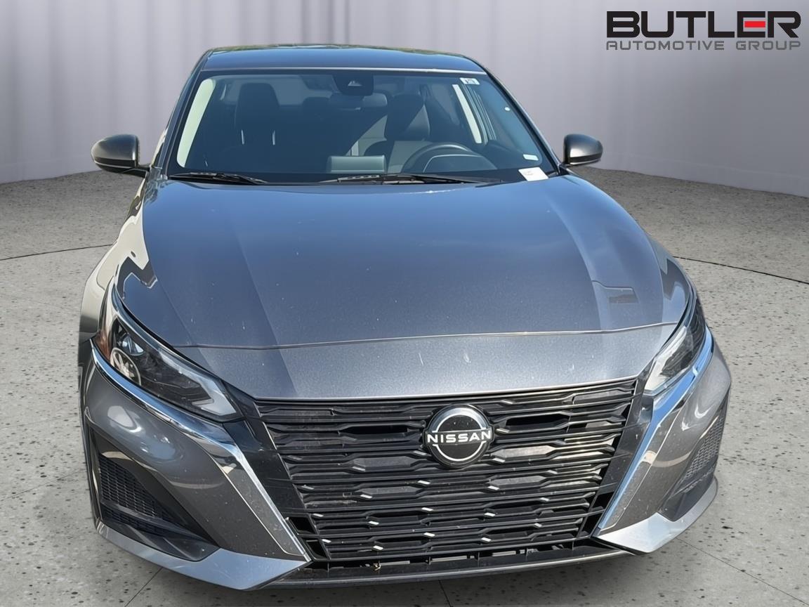 Used 2024 Nissan Altima Sedan