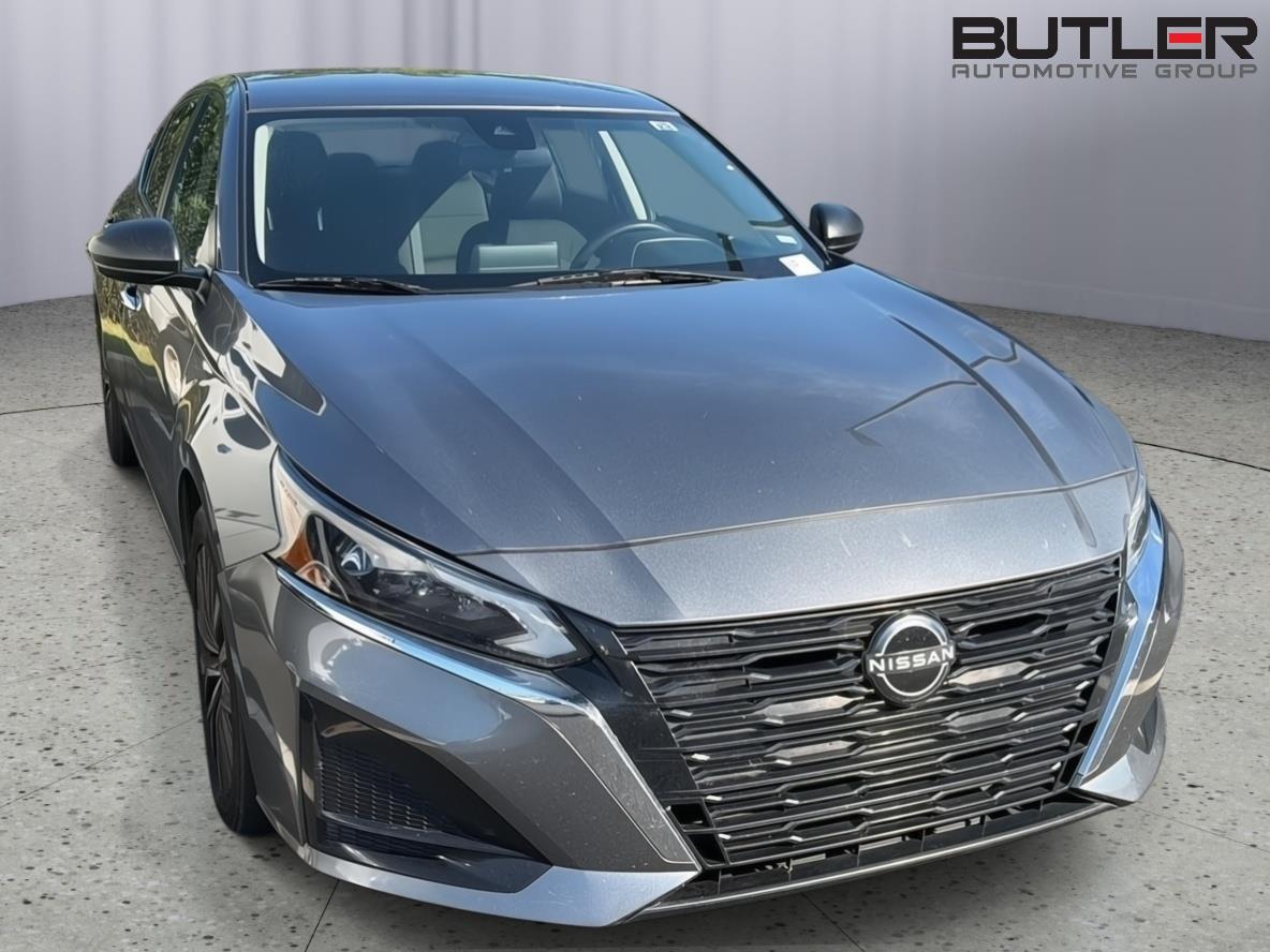 Used 2024 Nissan Altima Sedan