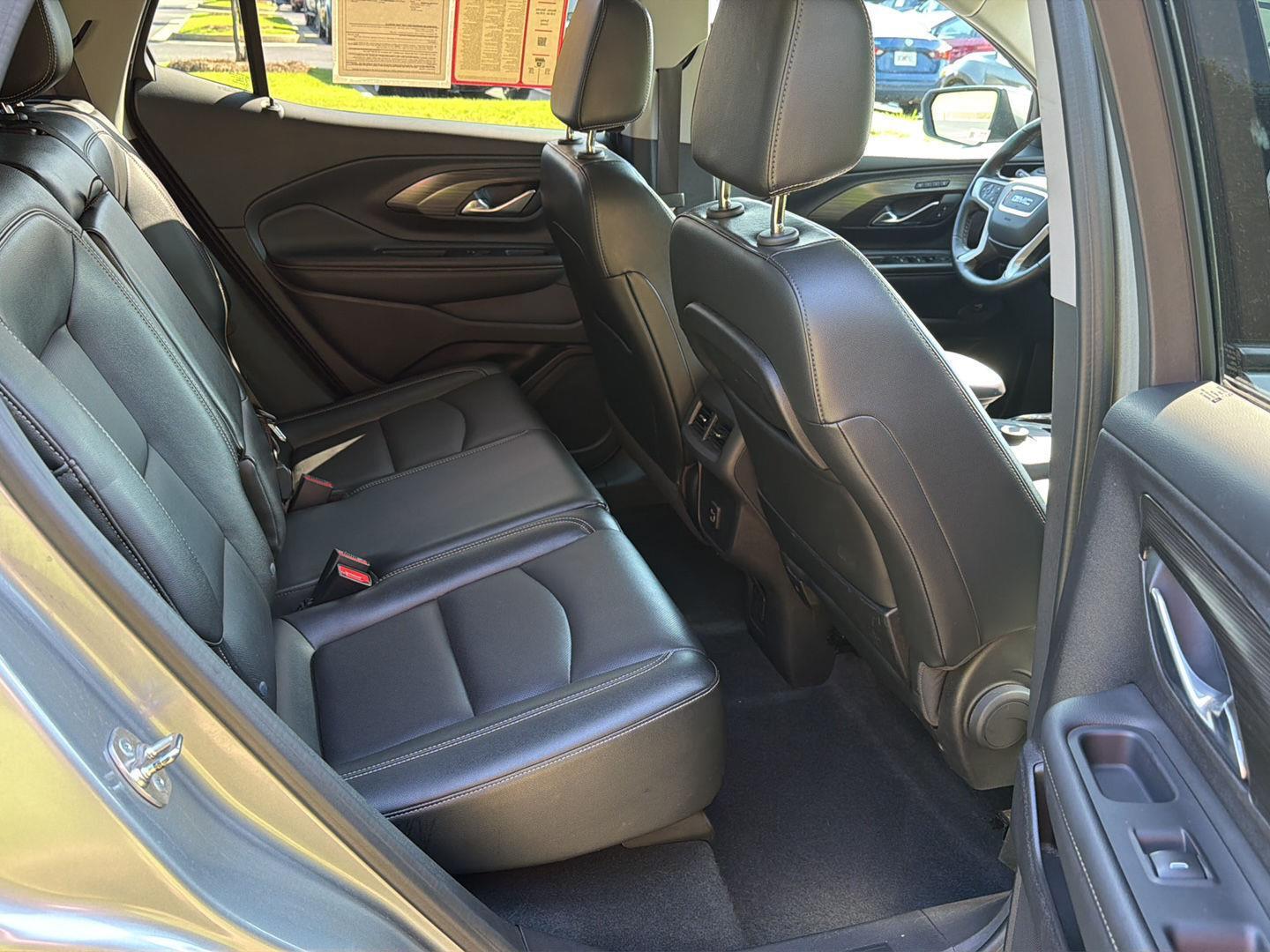 Used 2024 GMC Terrain SUV