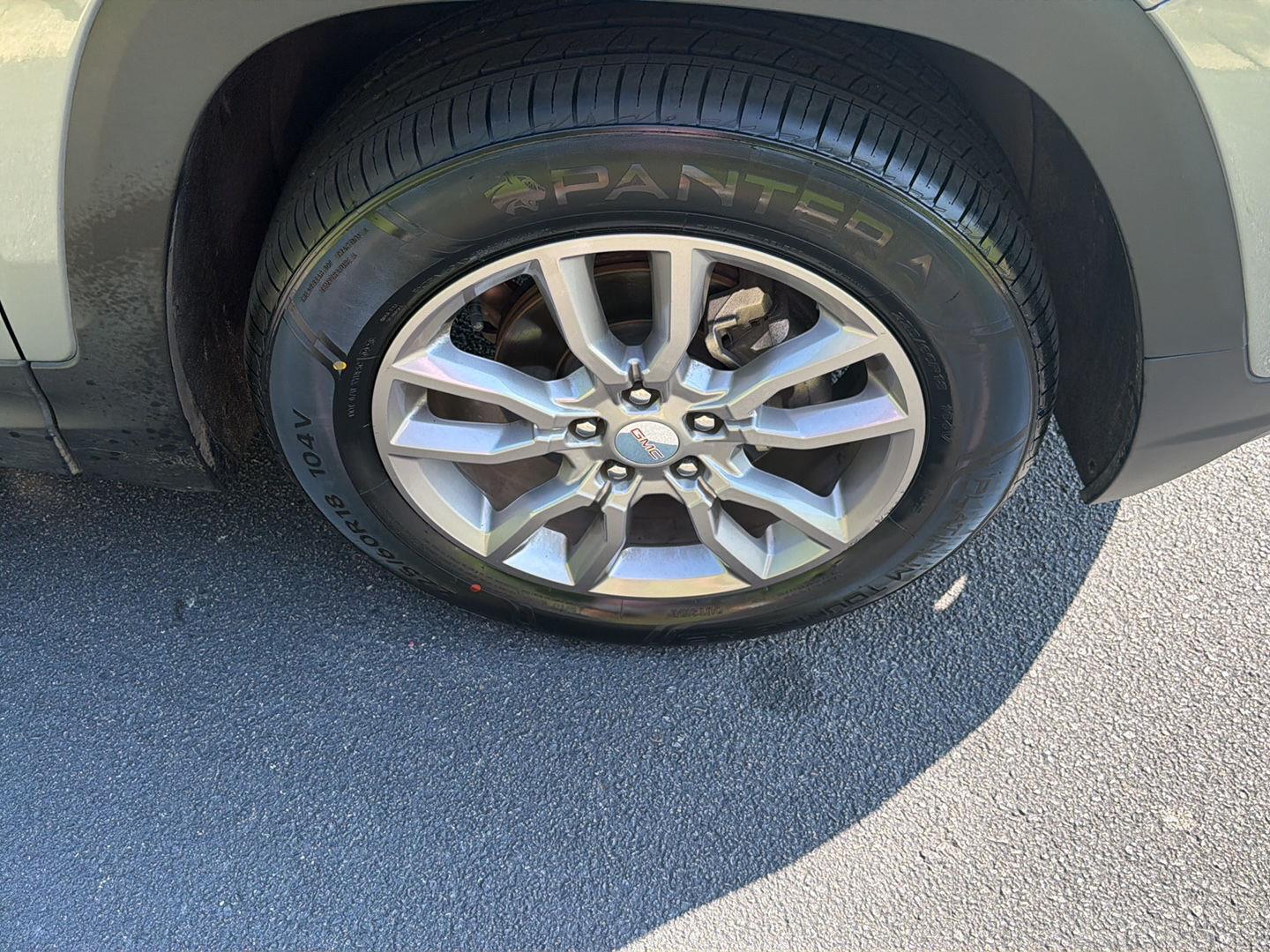 Used 2024 GMC Terrain SUV