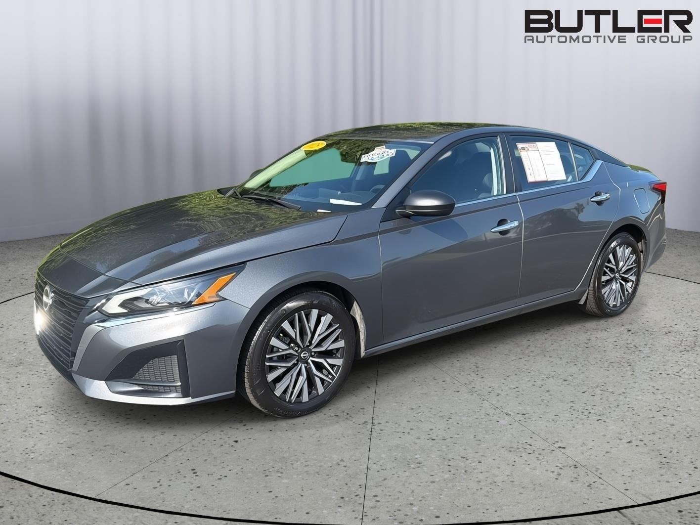 Gray (Gun Metallic) 2025 Nissan Altima Sedan Front-Wheel Drive Continuously Variable Transmission