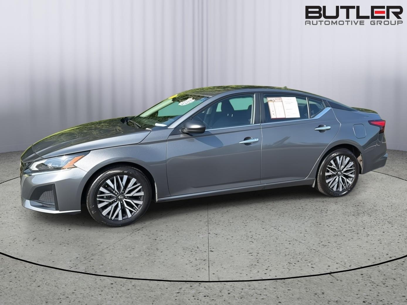Used 2025 Nissan Altima Sedan