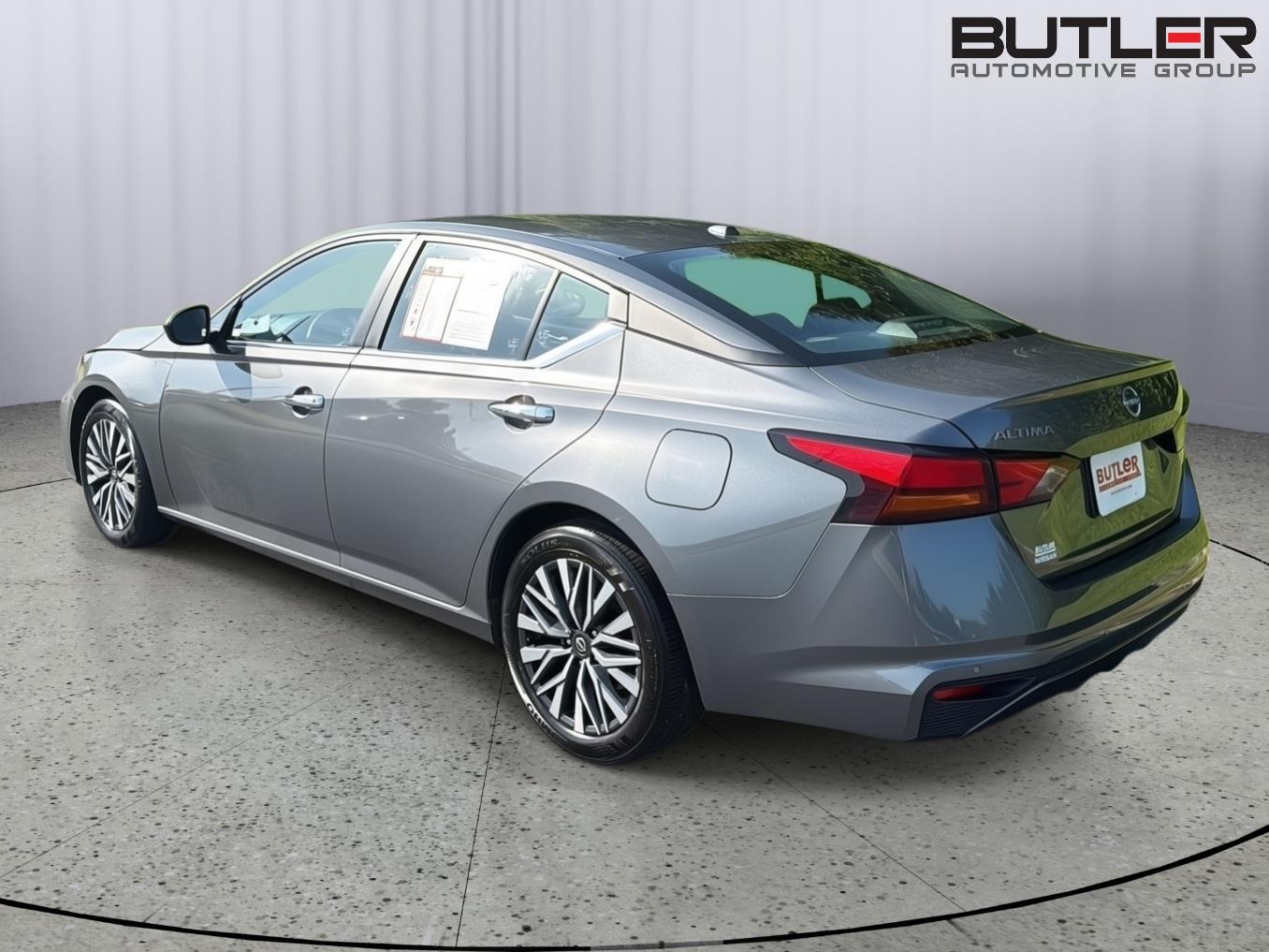 Used 2025 Nissan Altima Sedan