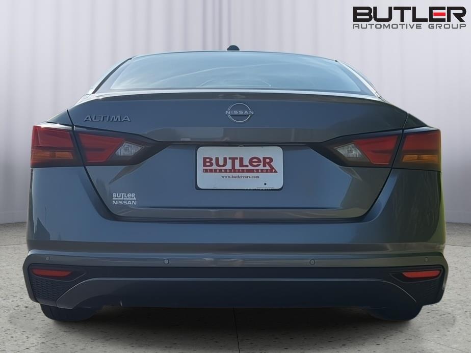Used 2025 Nissan Altima Sedan