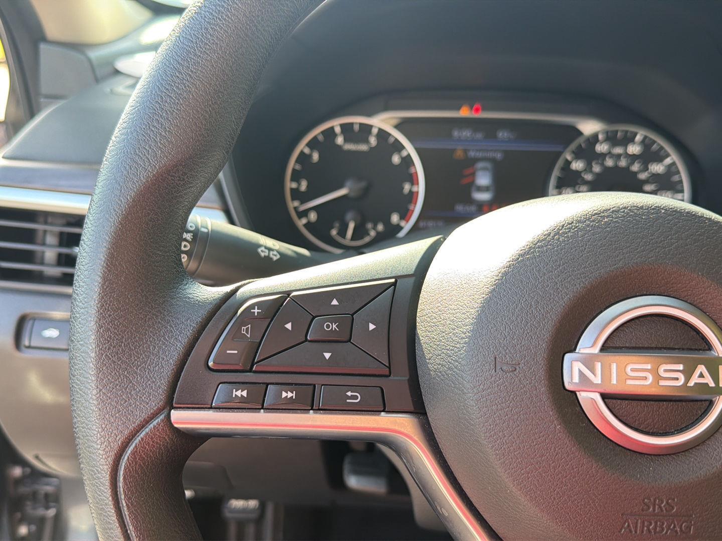 Used 2025 Nissan Altima Sedan