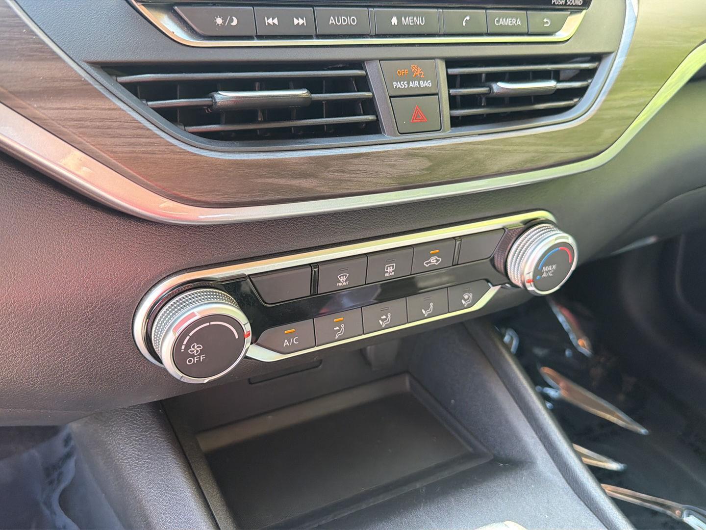 Used 2025 Nissan Altima Sedan