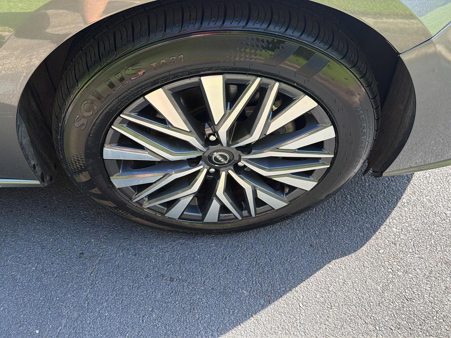 Used 2025 Nissan Altima Sedan