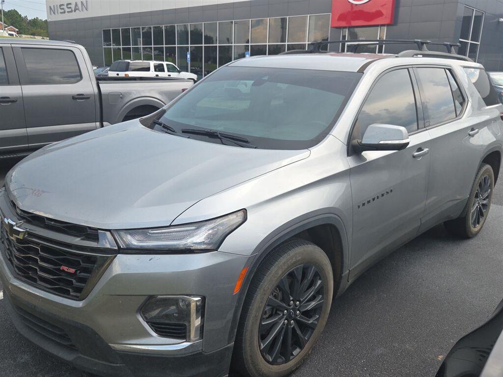 Sterling Gray Metallic 2023 Chevrolet Traverse SUV / Crossover Front-Wheel Drive 9-Speed Automatic