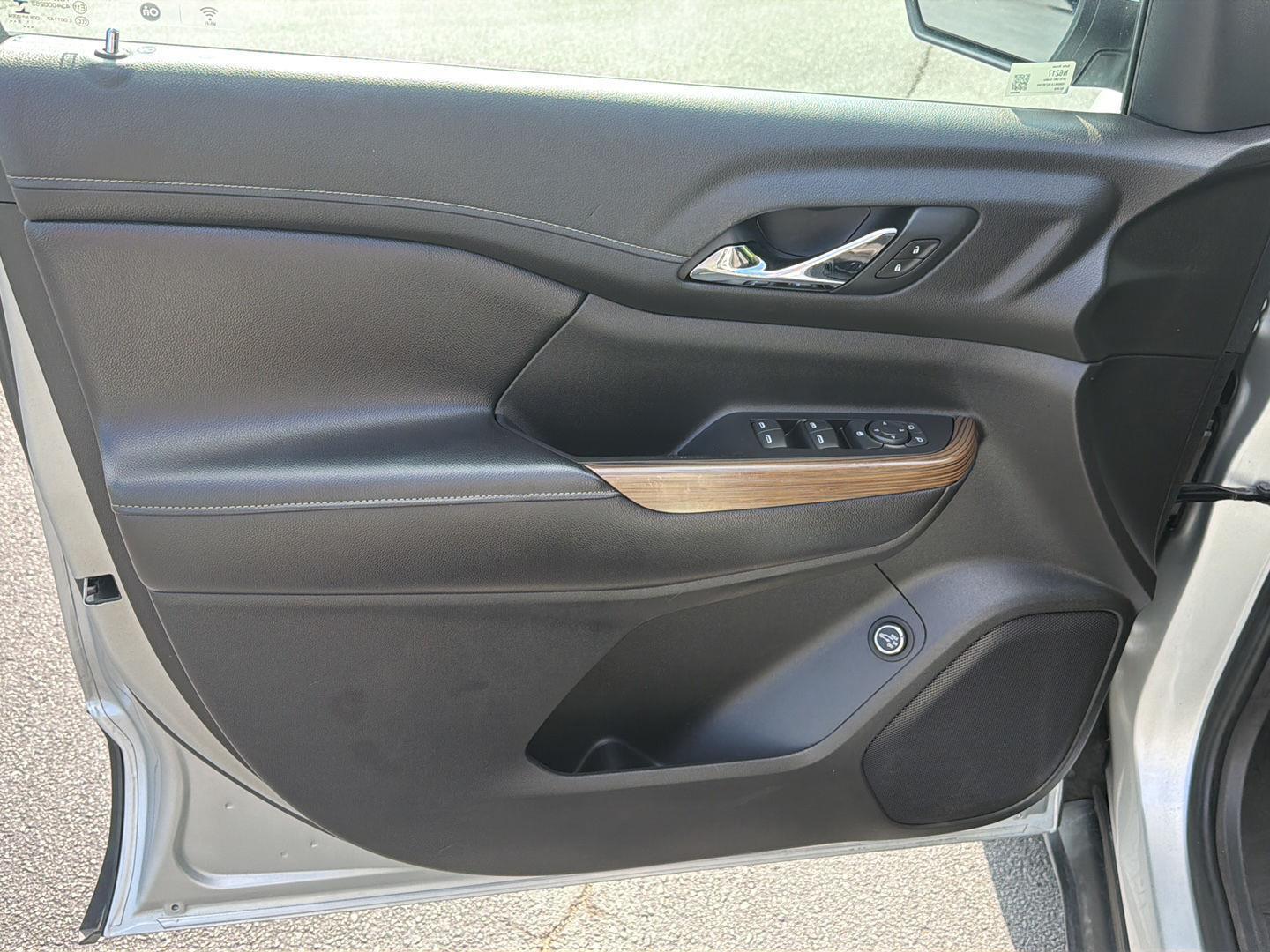 Used 2019 GMC Acadia Sedan