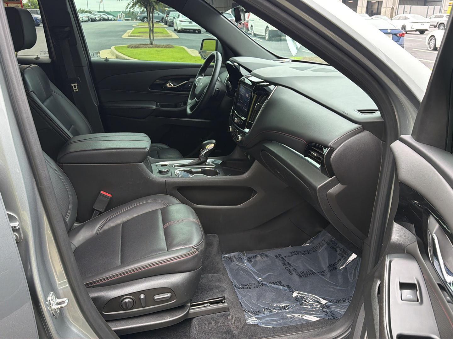 Used 2023 Chevrolet Traverse SUV