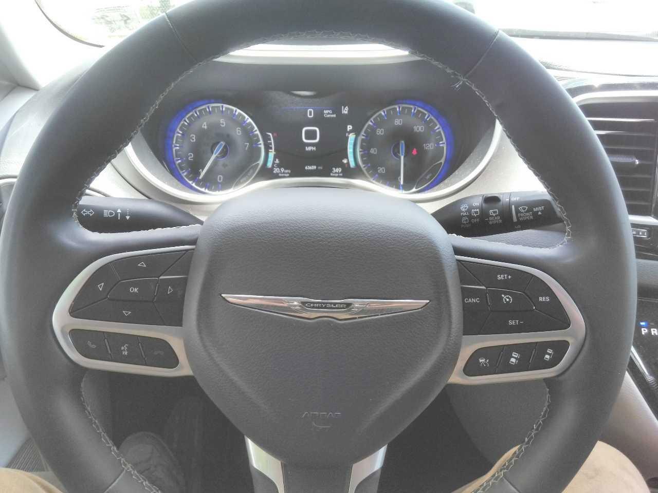 Used 2024 Chrysler Pacifica Van