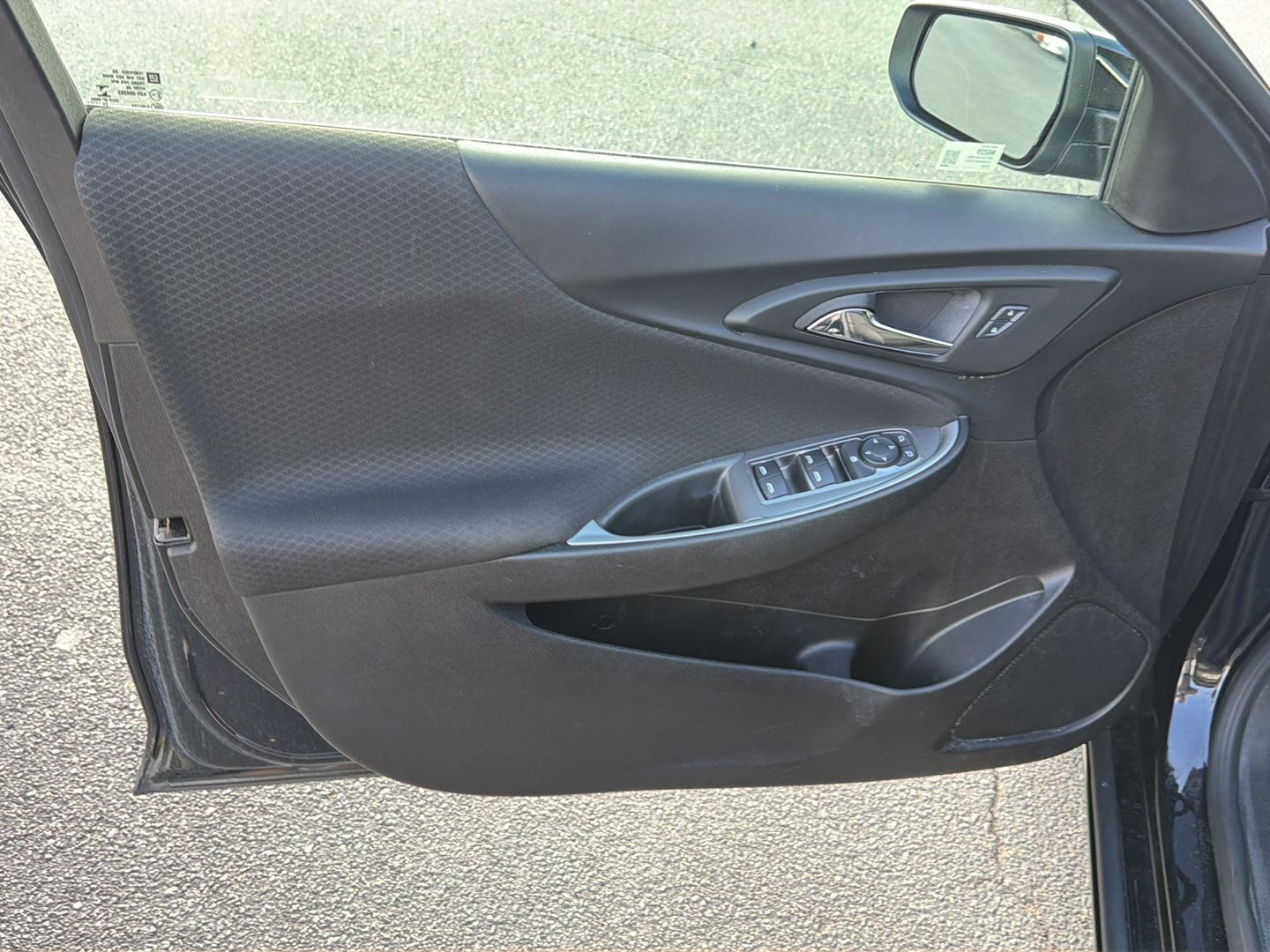 Used 2025 Chevrolet Malibu Sedan