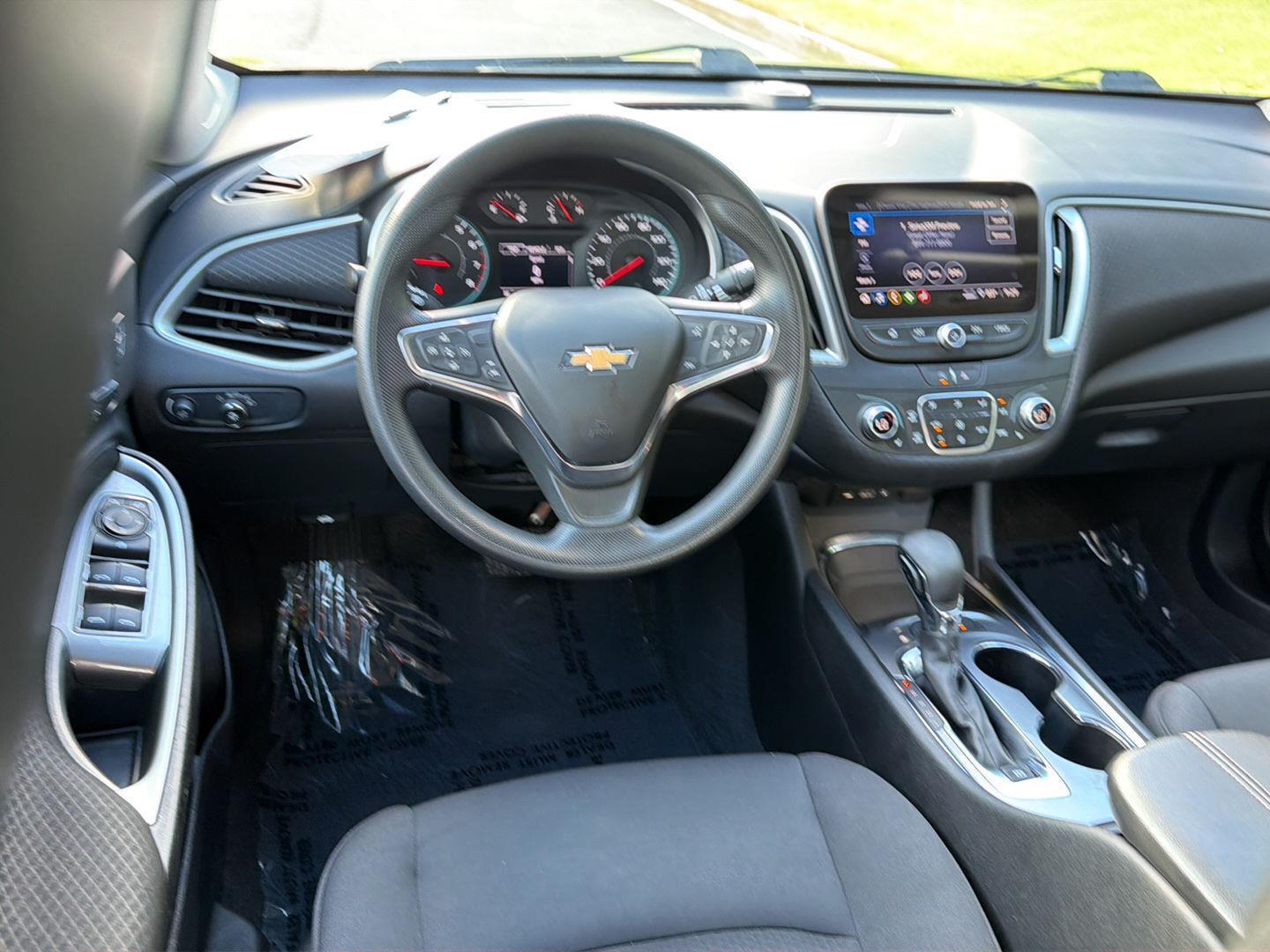 Used 2025 Chevrolet Malibu Sedan