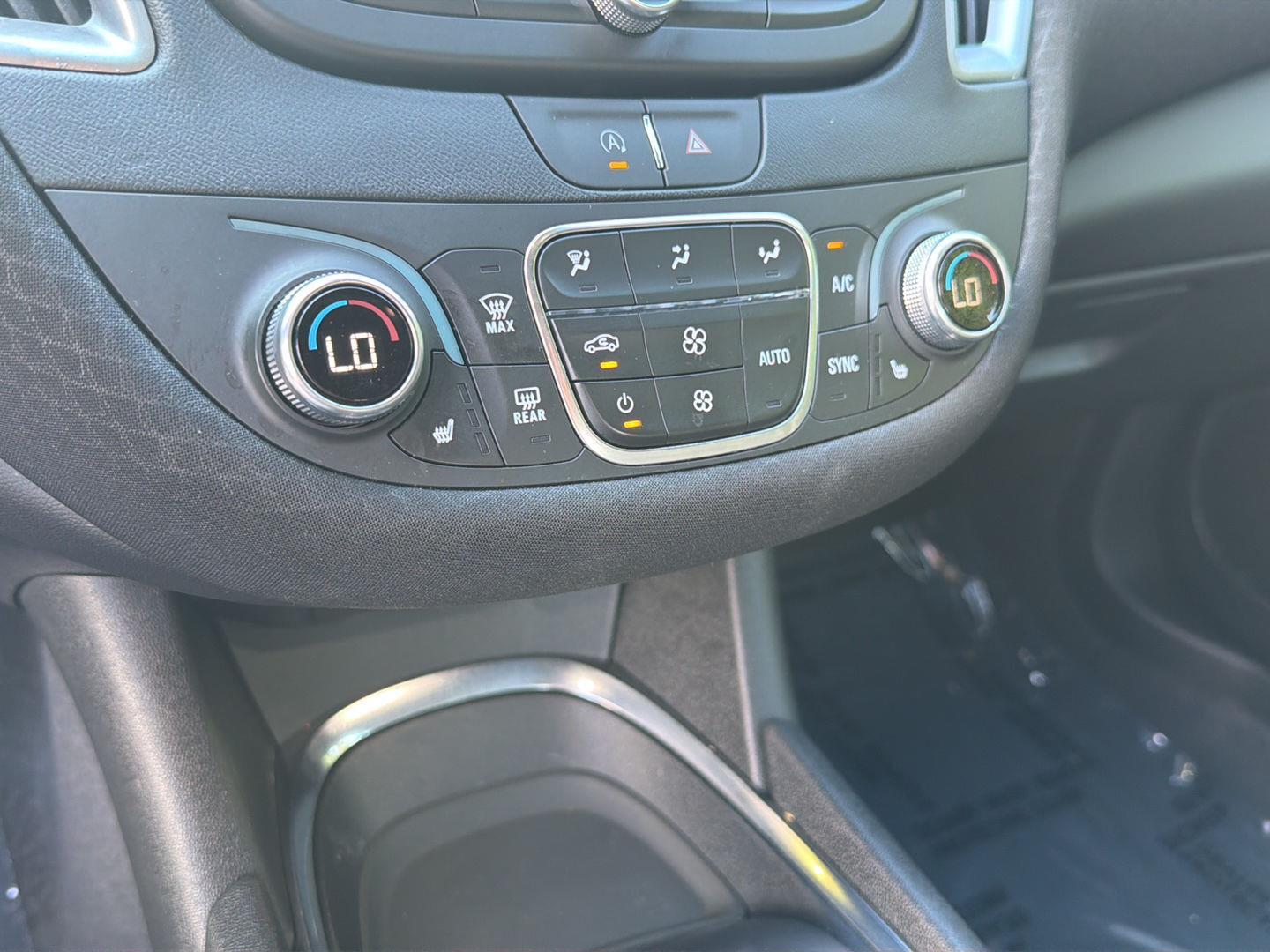 Used 2025 Chevrolet Malibu Sedan