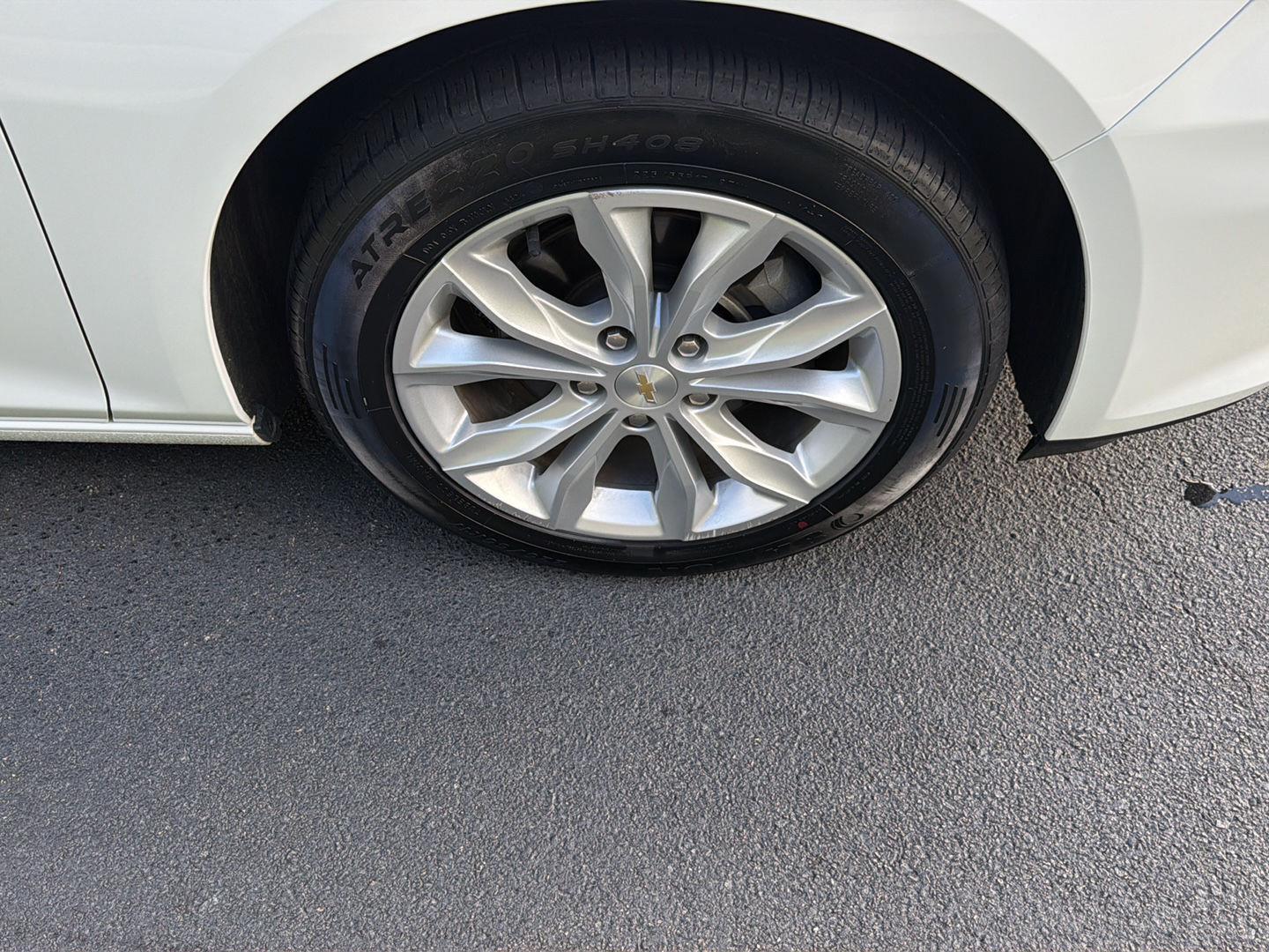 Used 2025 Chevrolet Malibu Sedan