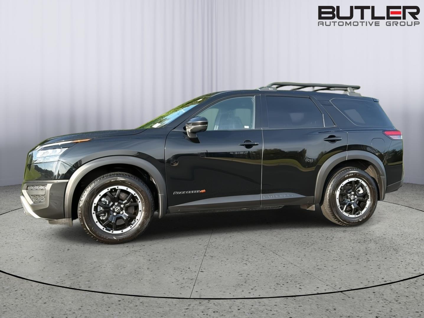 Used 2023 Nissan Pathfinder SUV