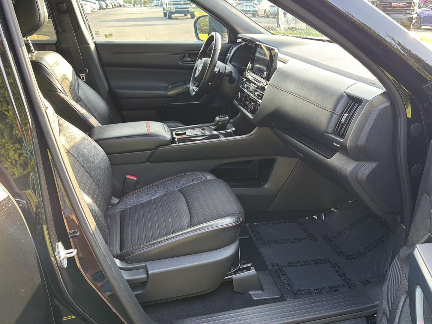 Used 2023 Nissan Pathfinder SUV