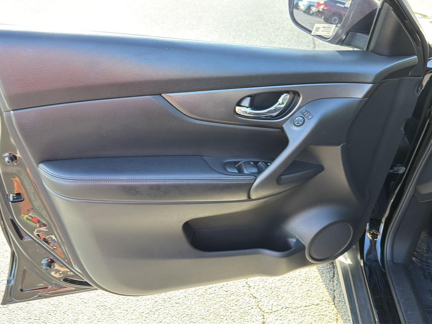 Used 2016 Nissan Rogue SUV