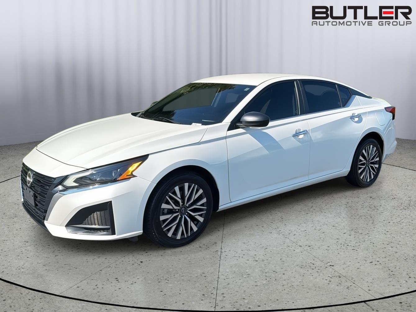 Used 2024 Nissan Altima Sedan