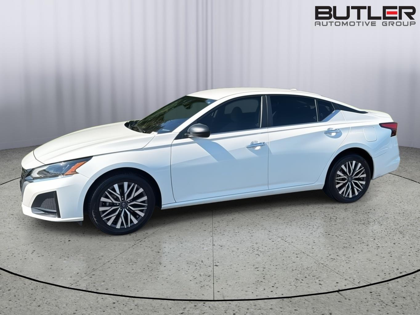 Used 2024 Nissan Altima Sedan