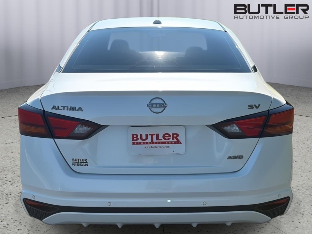 Used 2024 Nissan Altima Sedan