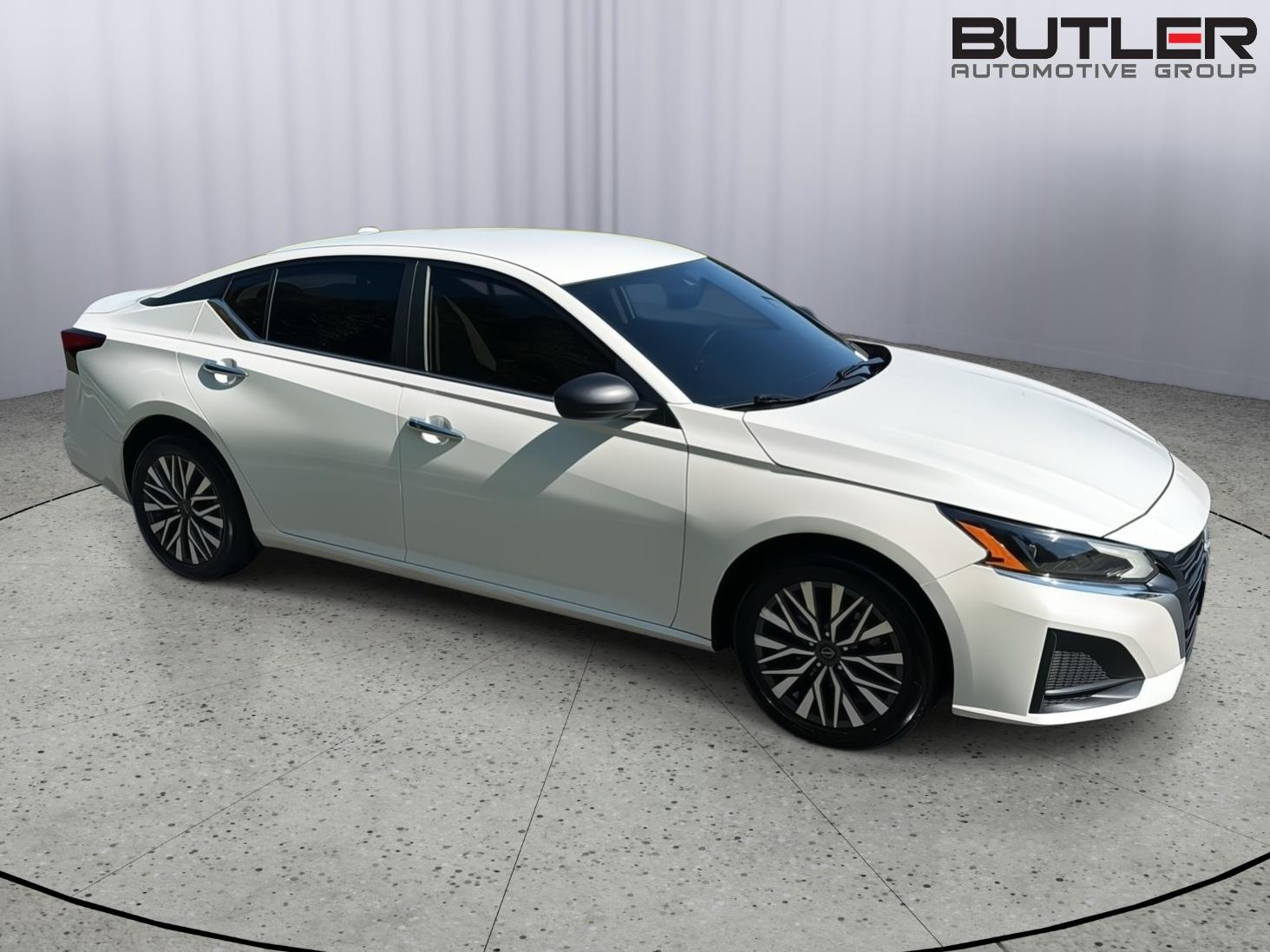 Used 2024 Nissan Altima Sedan