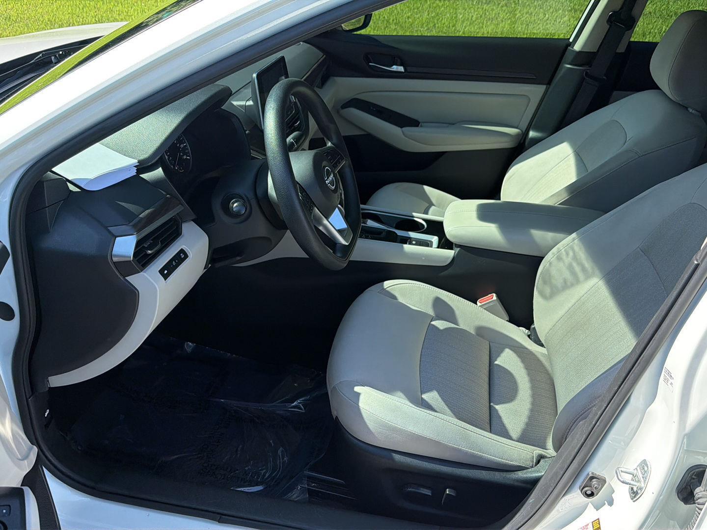 Used 2024 Nissan Altima Sedan