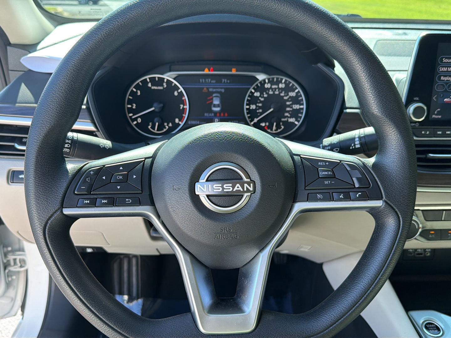 Used 2024 Nissan Altima Sedan