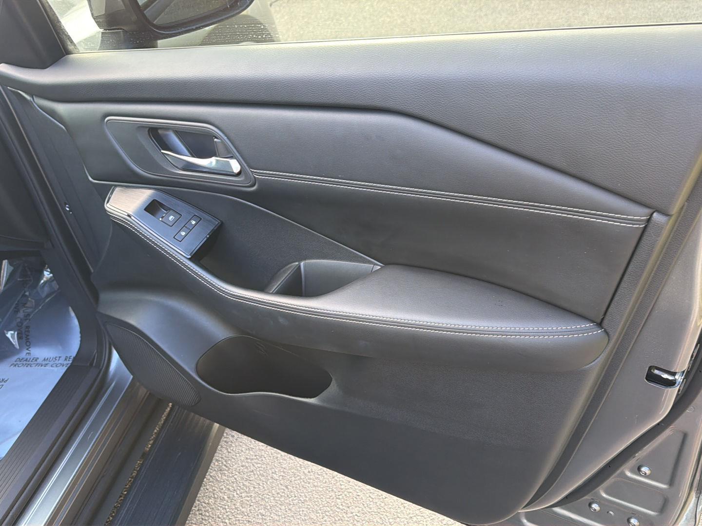 Used 2025 Nissan Rogue SUV