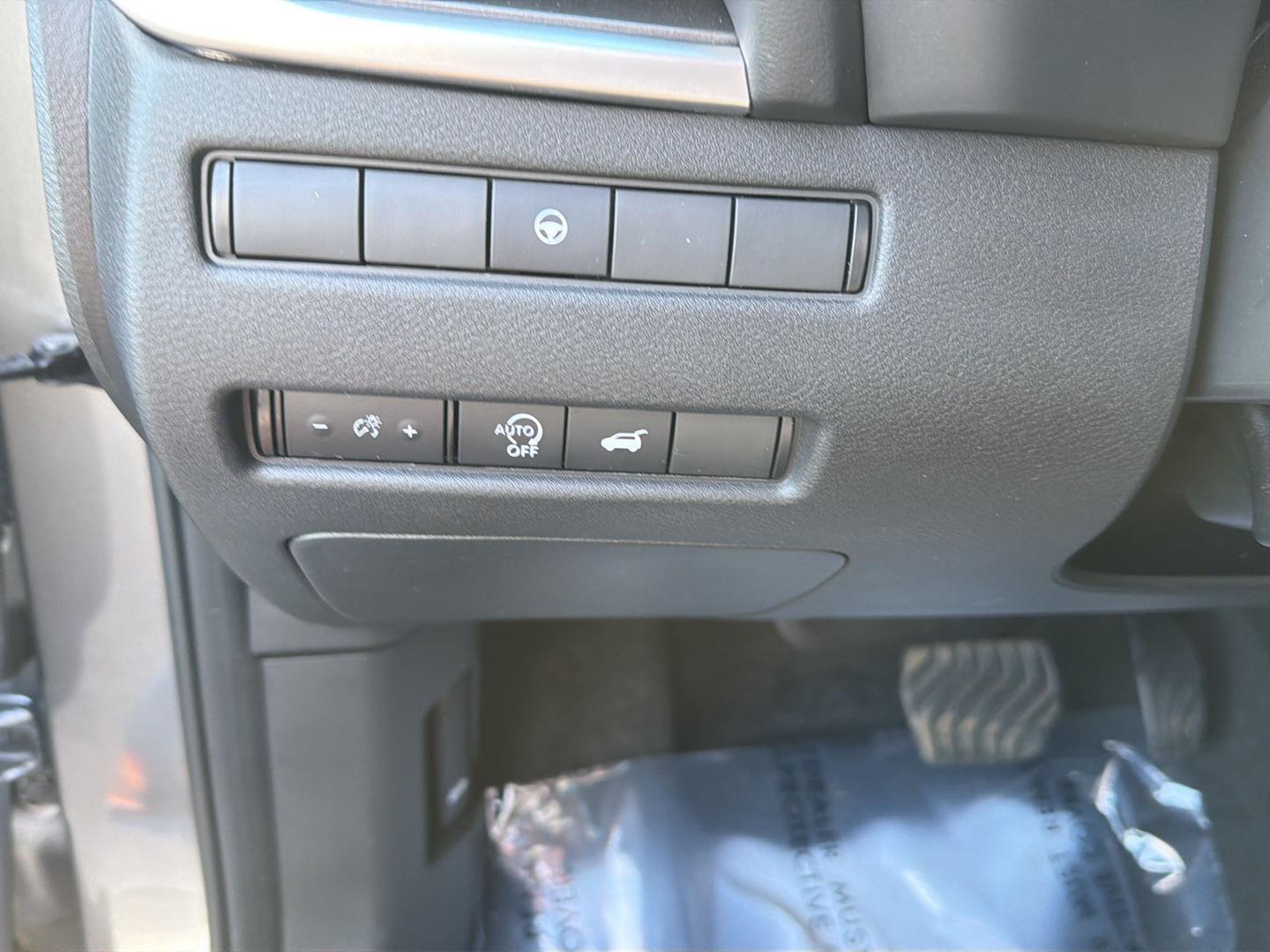 Used 2025 Nissan Rogue SUV