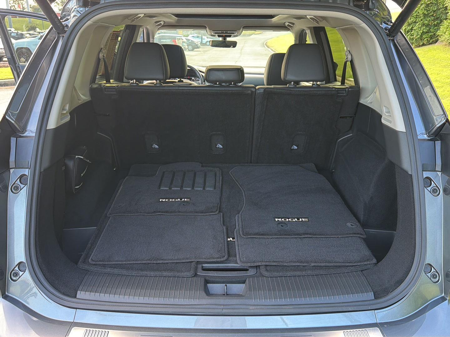 Used 2025 Nissan Rogue SUV