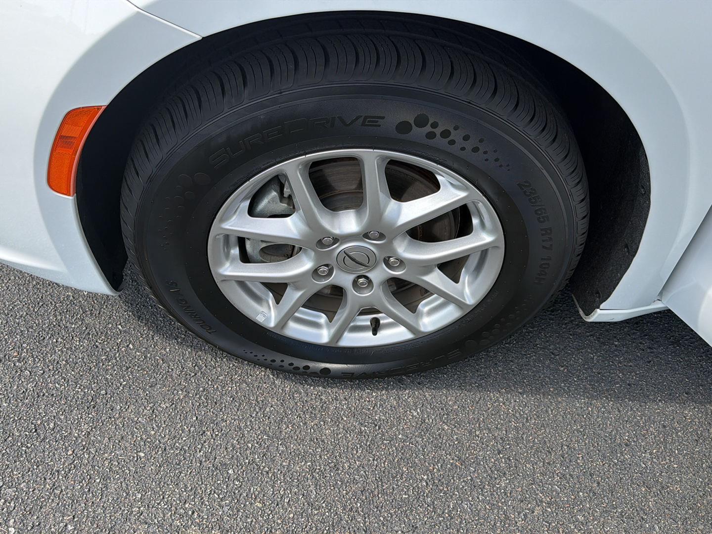 Used 2024 Chrysler Pacifica Van