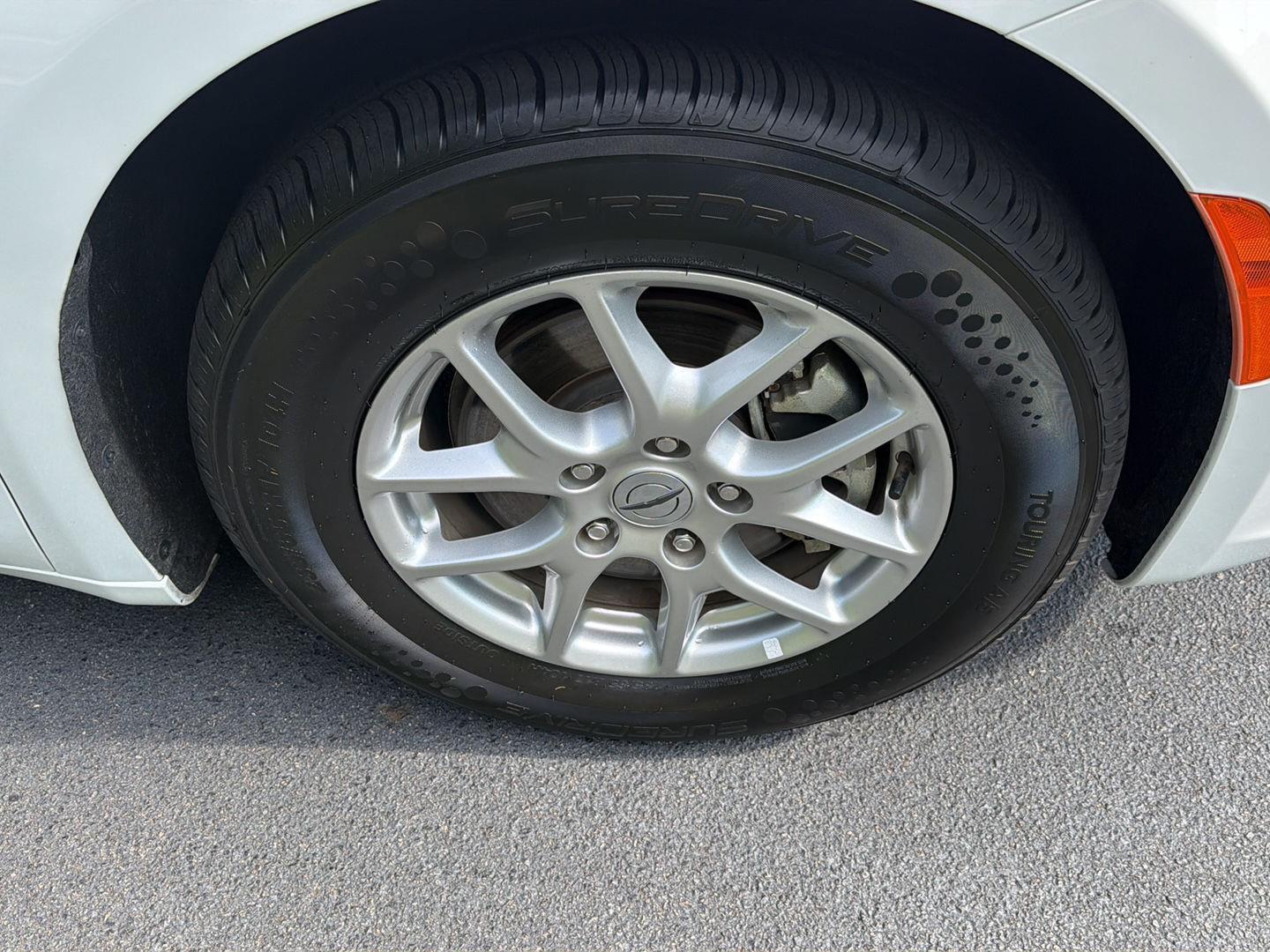 Used 2024 Chrysler Pacifica Van