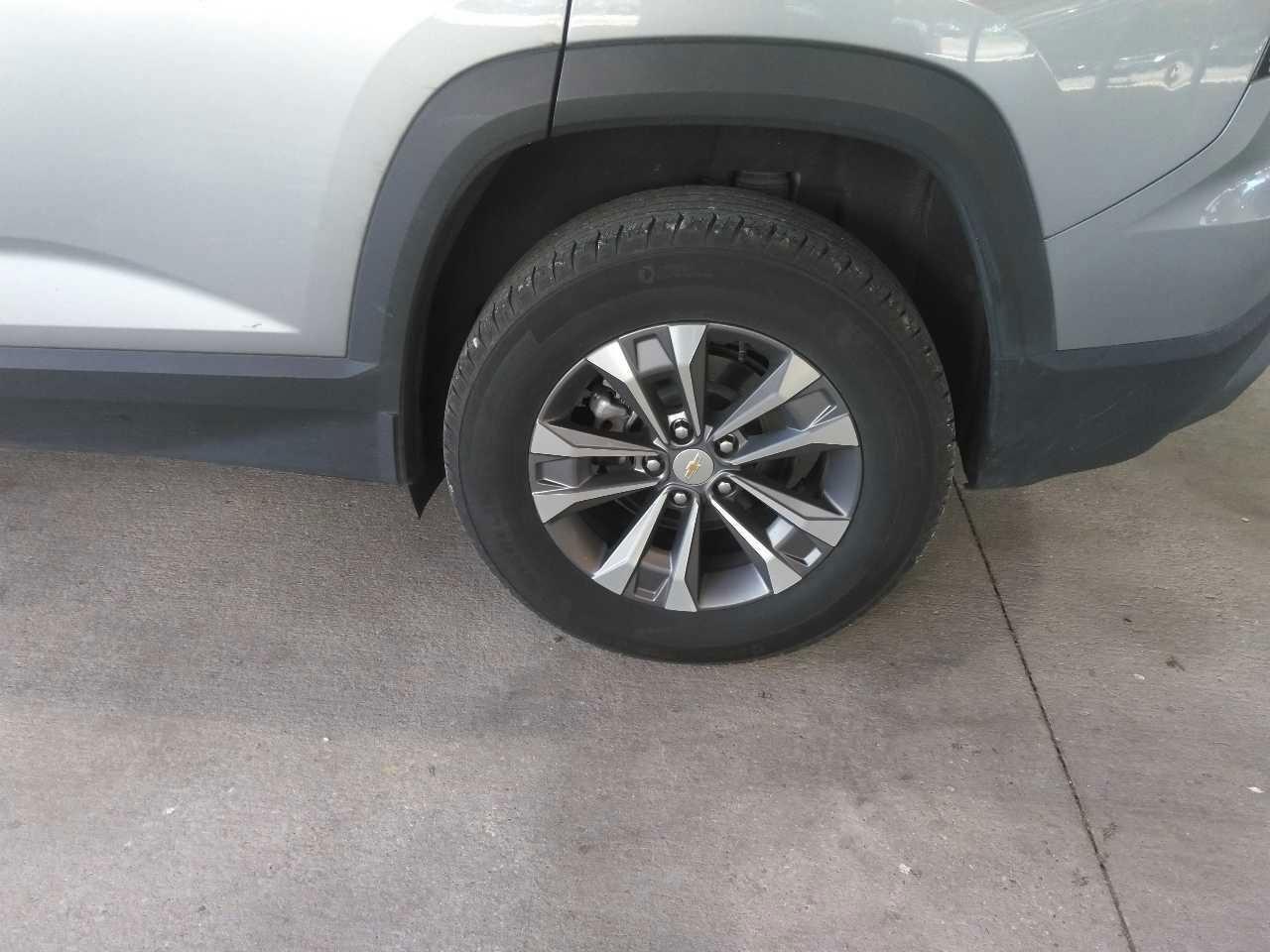 Used 2025 Chevrolet Equinox SUV