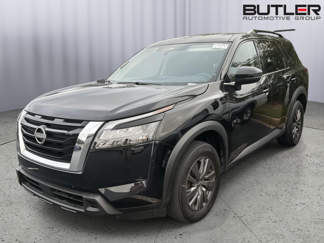 Used 2025 Nissan Pathfinder SUV