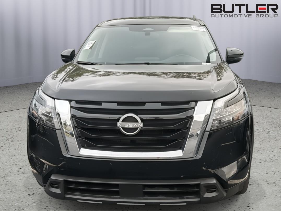 Used 2025 Nissan Pathfinder SUV