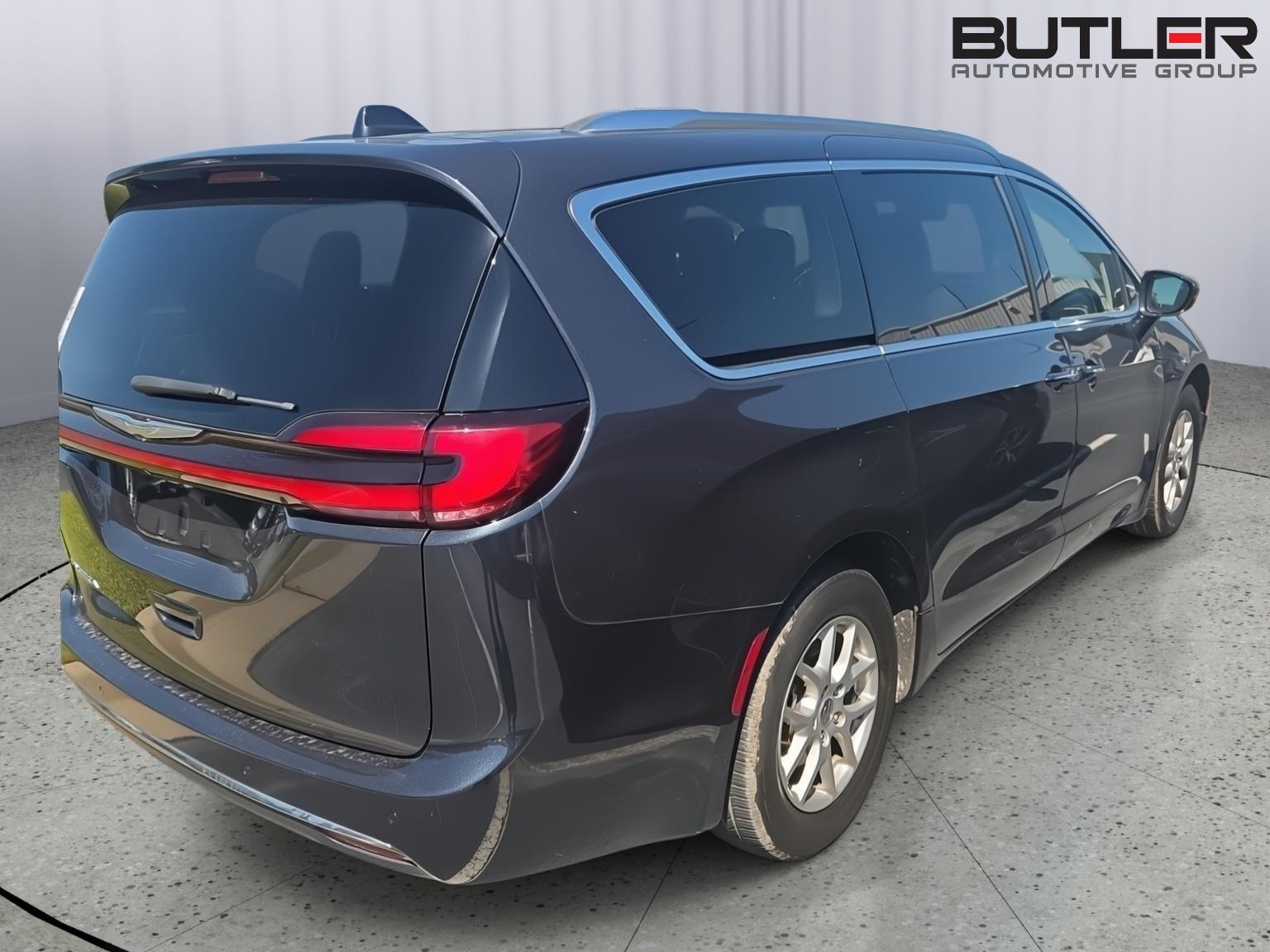 Used 2021 Chrysler Pacifica Van