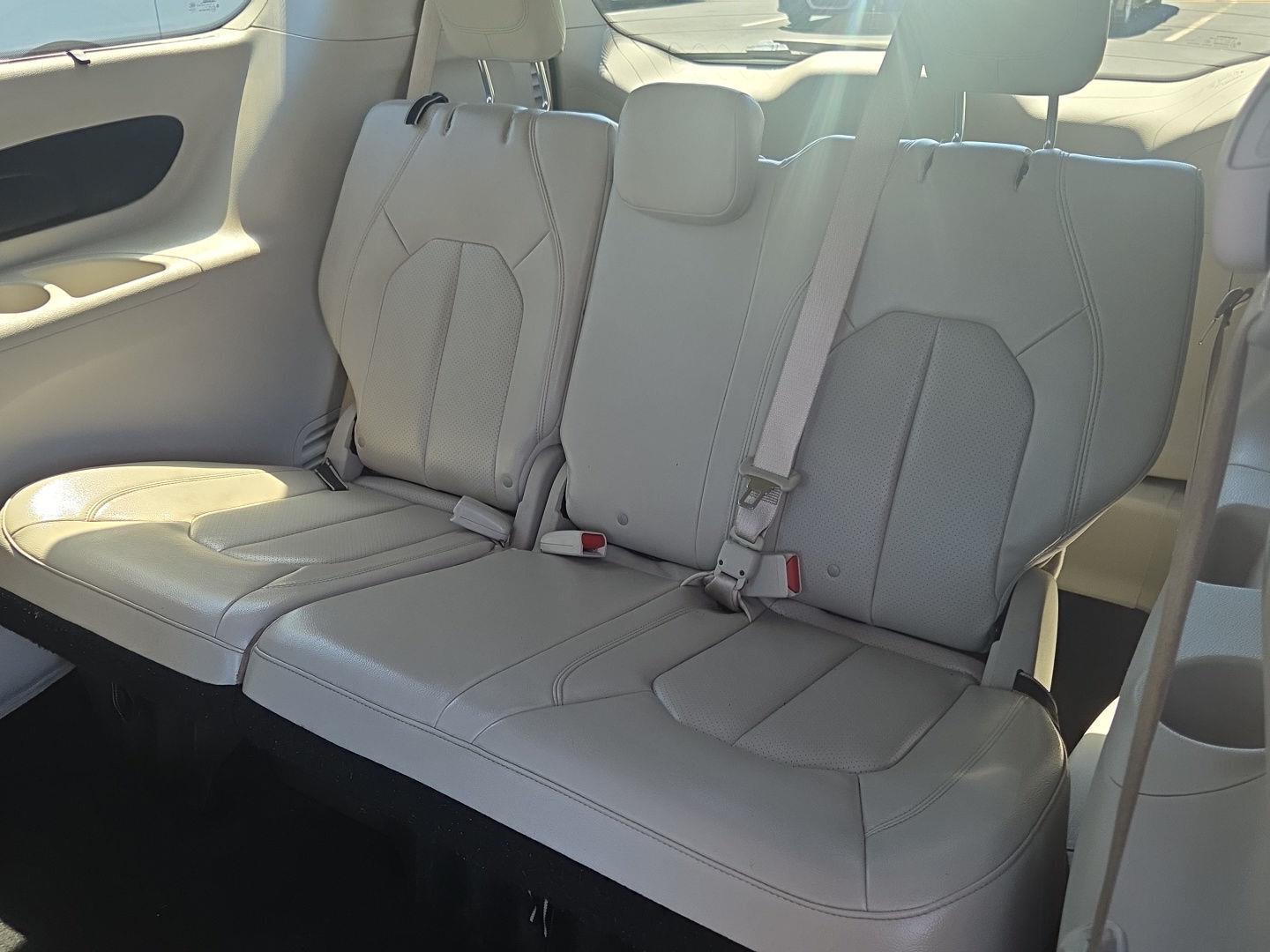 Used 2021 Chrysler Pacifica Van