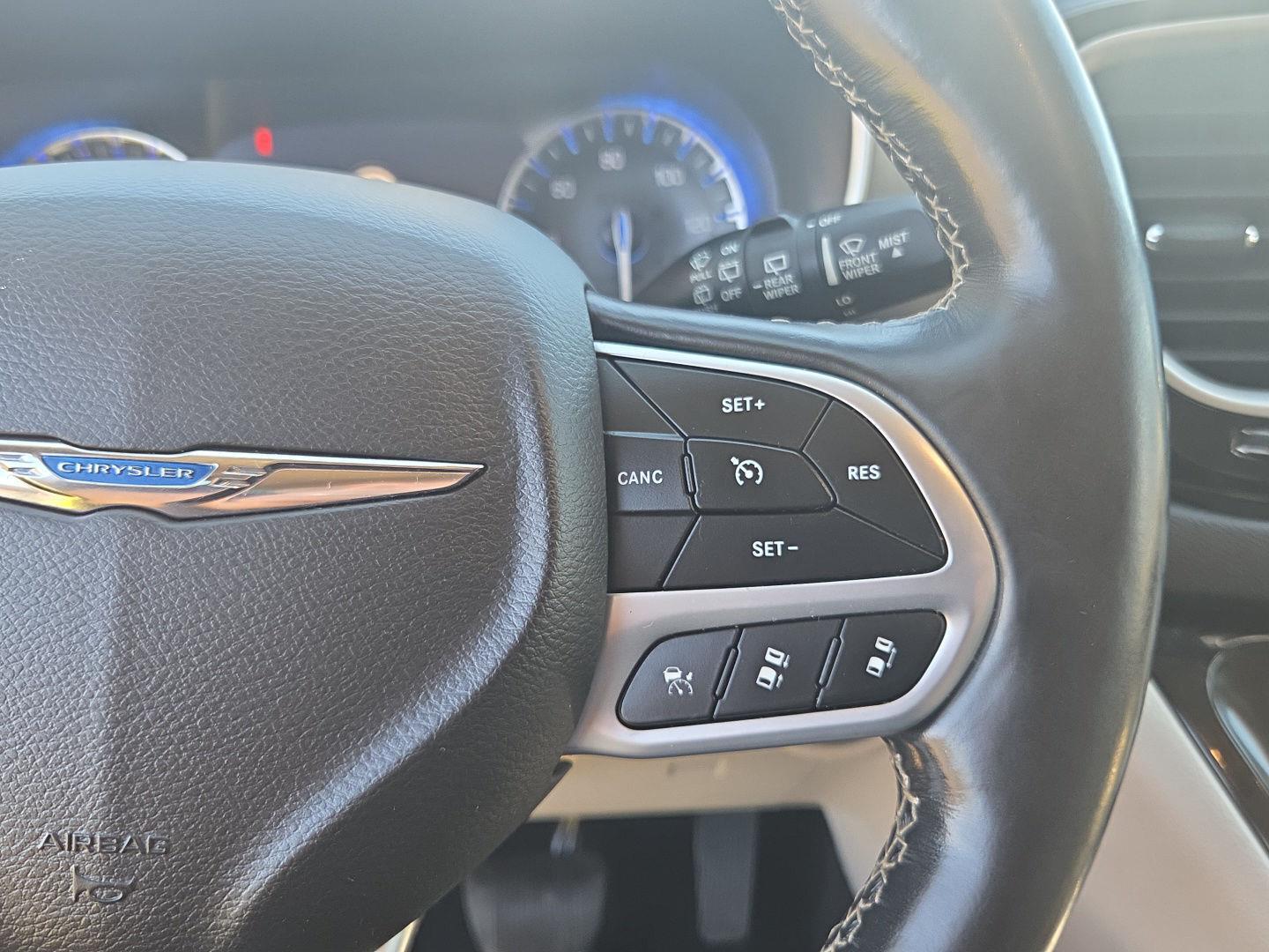 Used 2021 Chrysler Pacifica Van