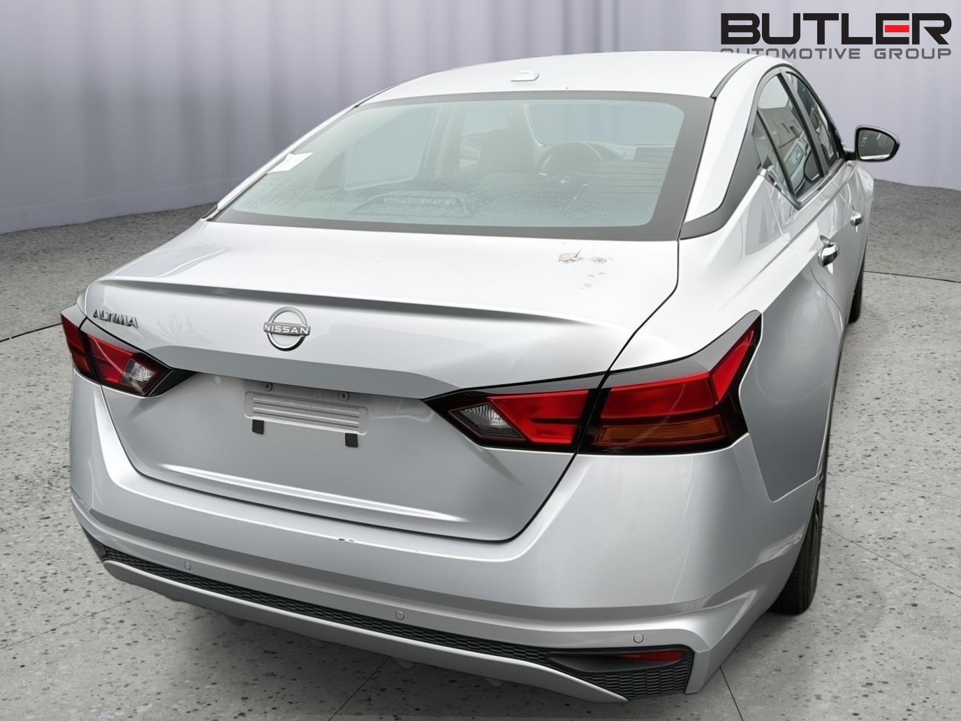 Used 2025 Nissan Altima Sedan