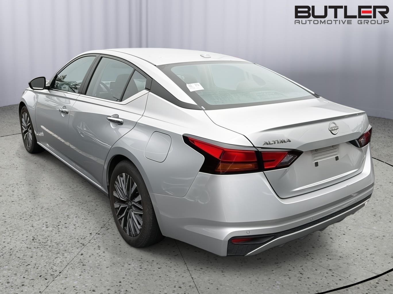 Used 2025 Nissan Altima Sedan