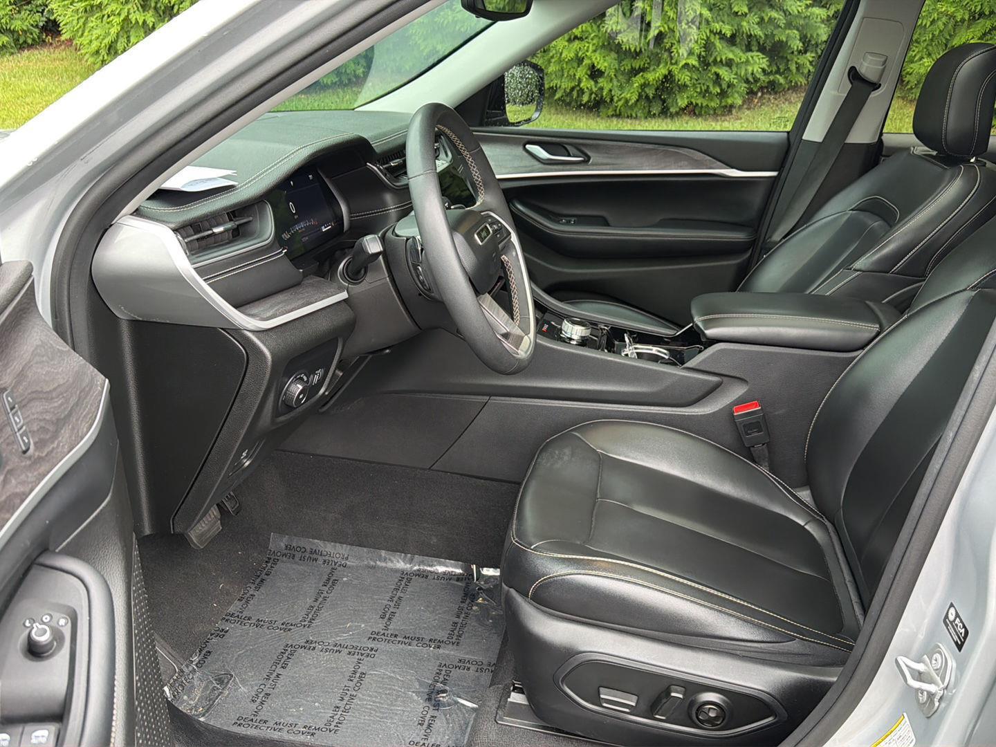 Used 2023 Jeep Grand Cherokee SUV