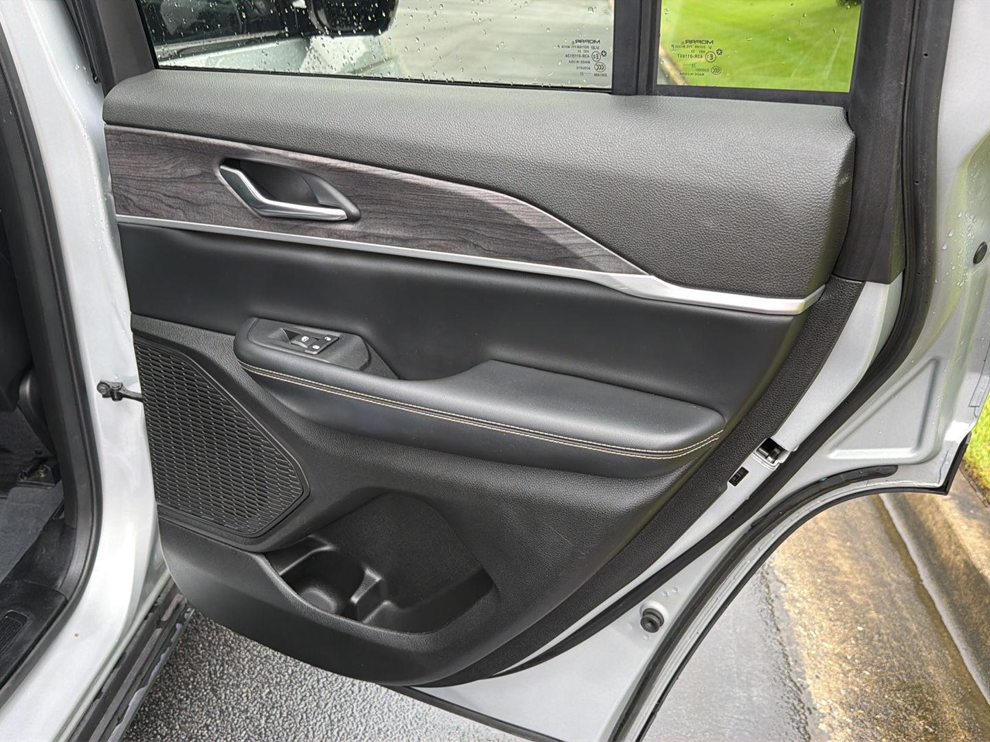 Used 2023 Jeep Grand Cherokee SUV