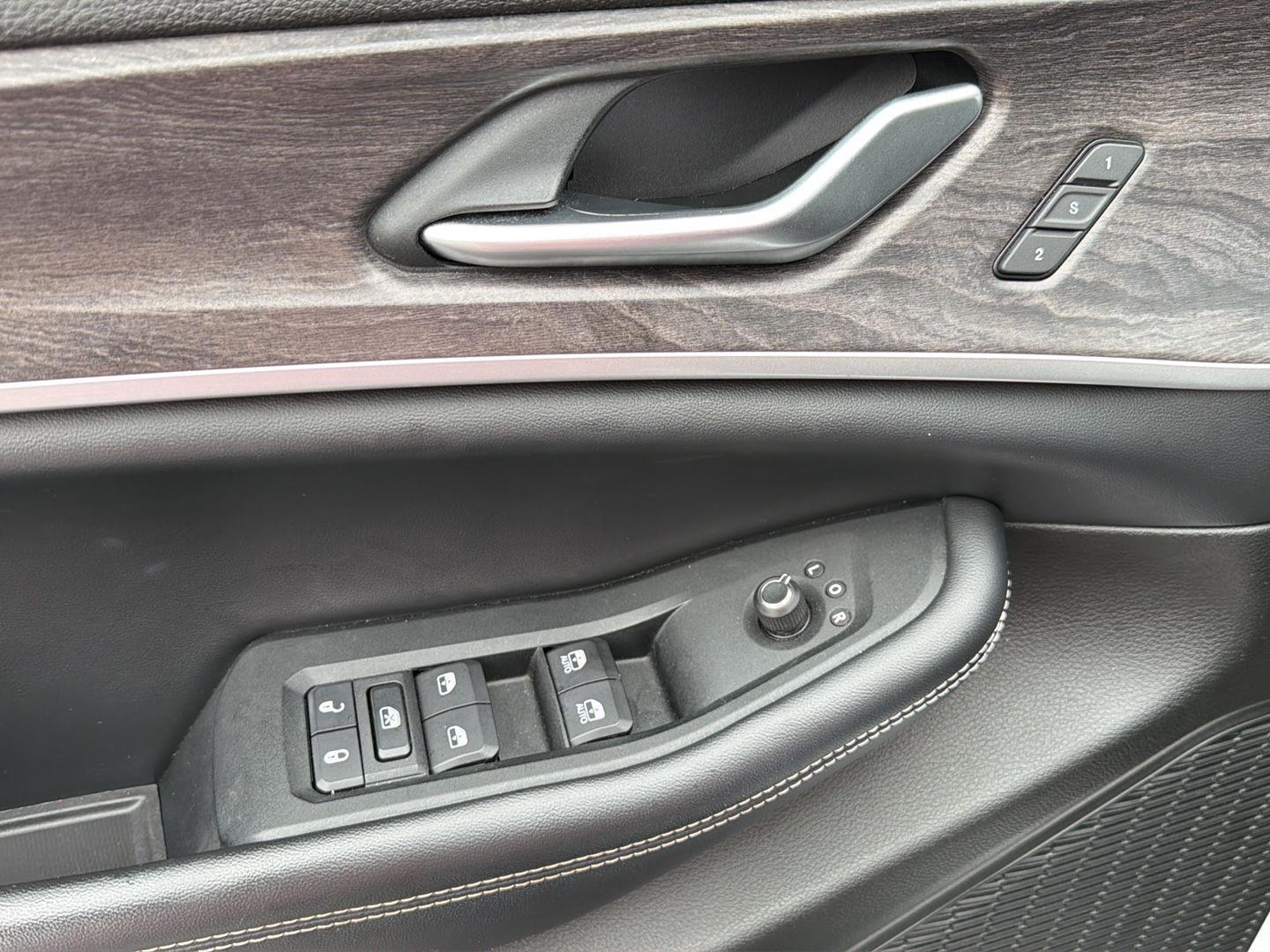 Used 2023 Jeep Grand Cherokee SUV