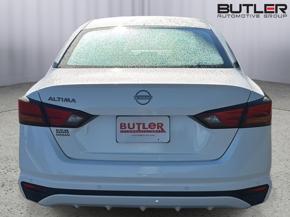Used 2024 Nissan Altima Sedan