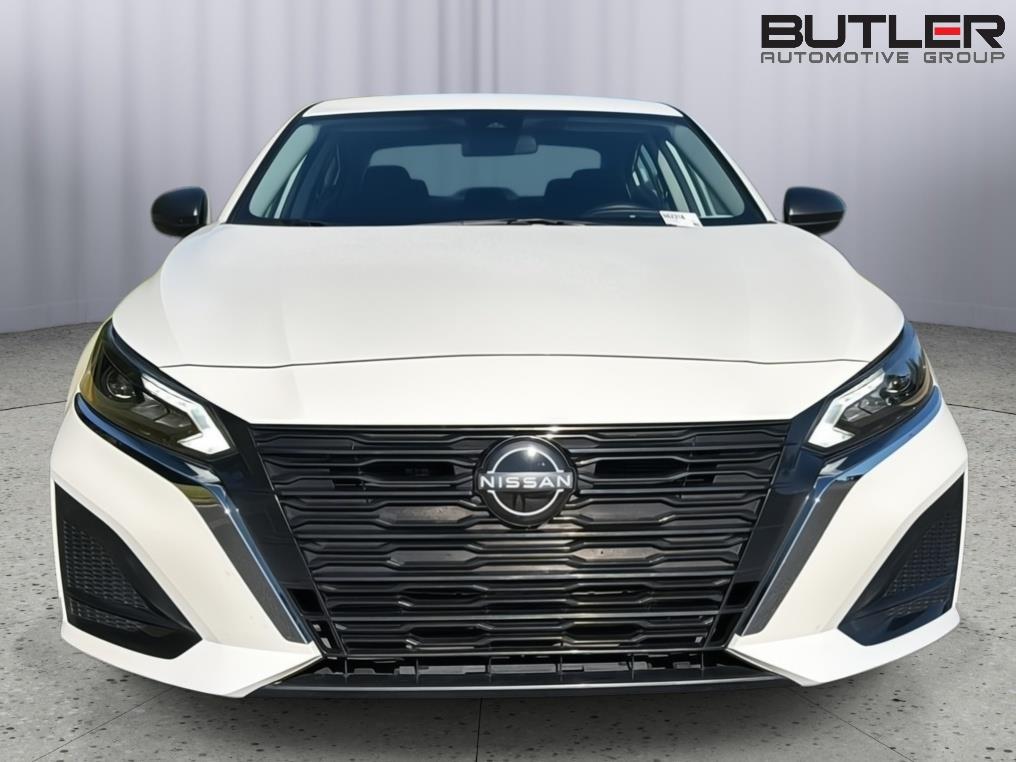 Used 2024 Nissan Altima Sedan